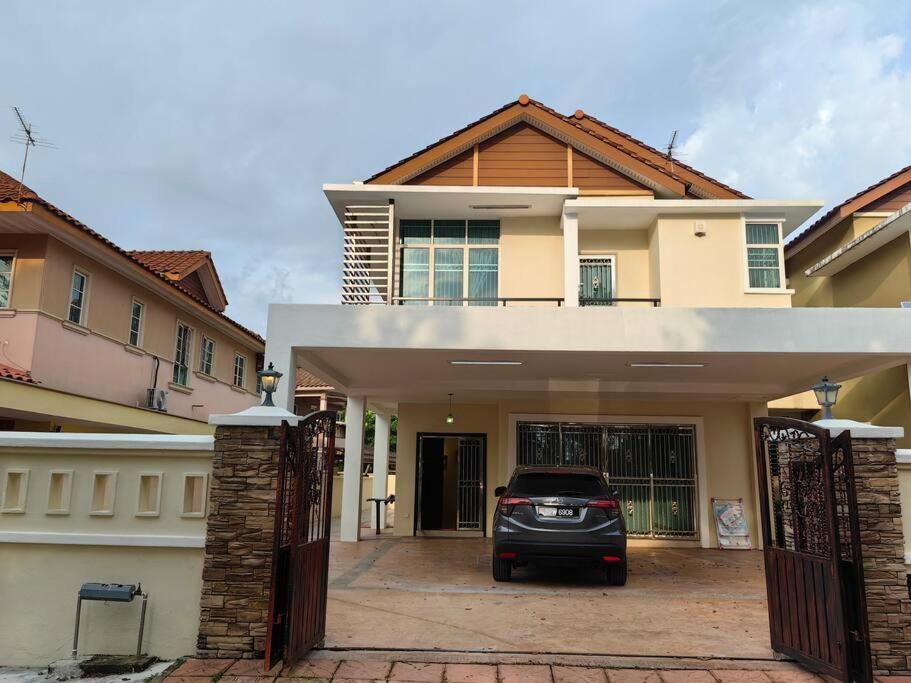 Vila 20-24paxx Near Sunway Lst World Wpool Tab Karaok Ipoh
